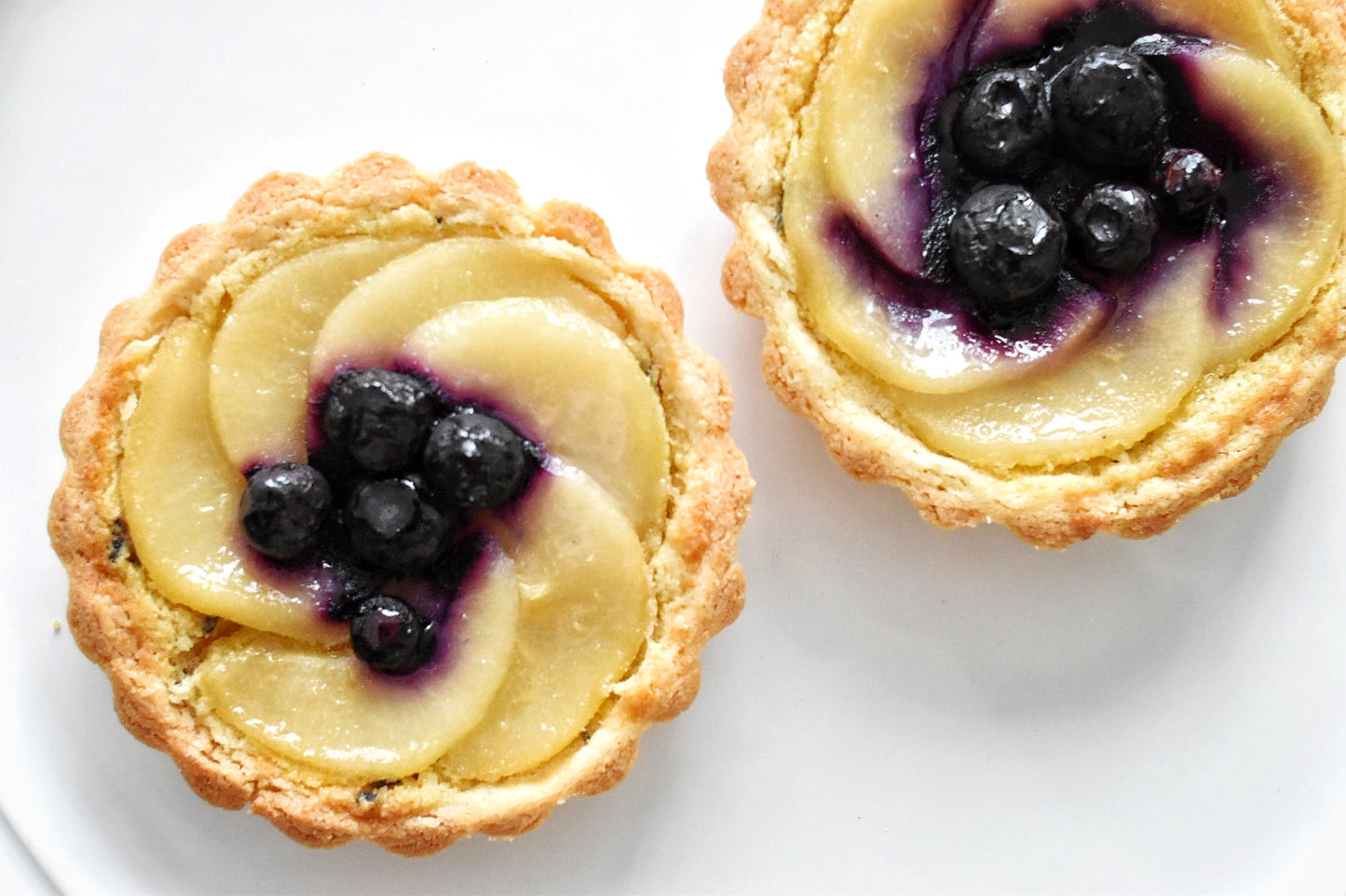 Pear Blueberry Lavender Tart (2 pcs 4" / 9")