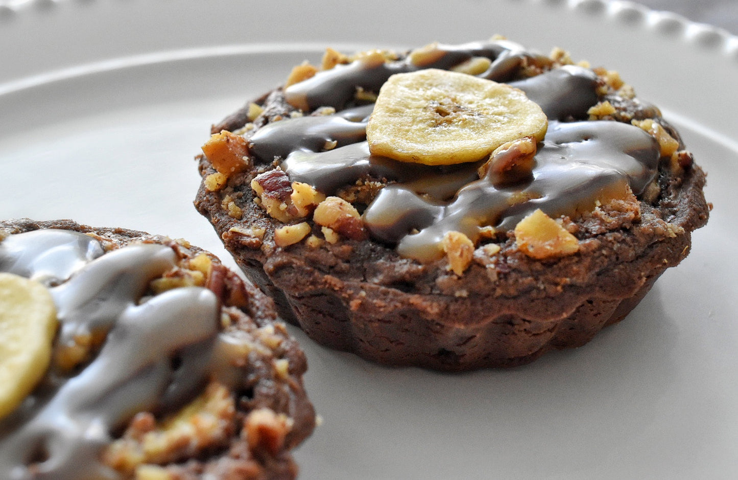 Banana Chocolate Pecan Tart (2 pcs, 4")