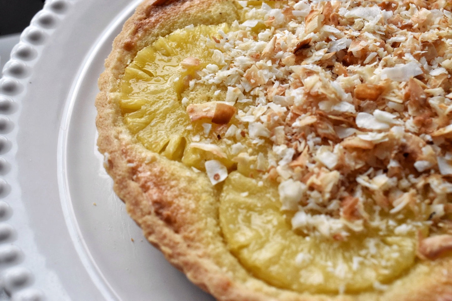 Coconut Pineapple Tart (2 pcs 4" / 9")