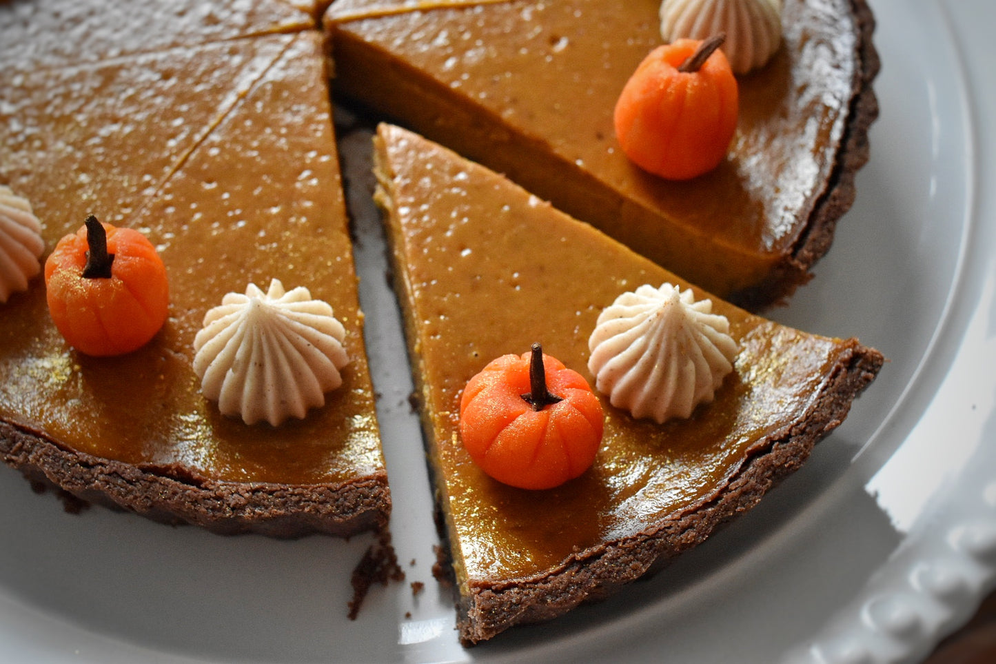 Pumpkin Chocolate Tart (4pcs 4", 9")