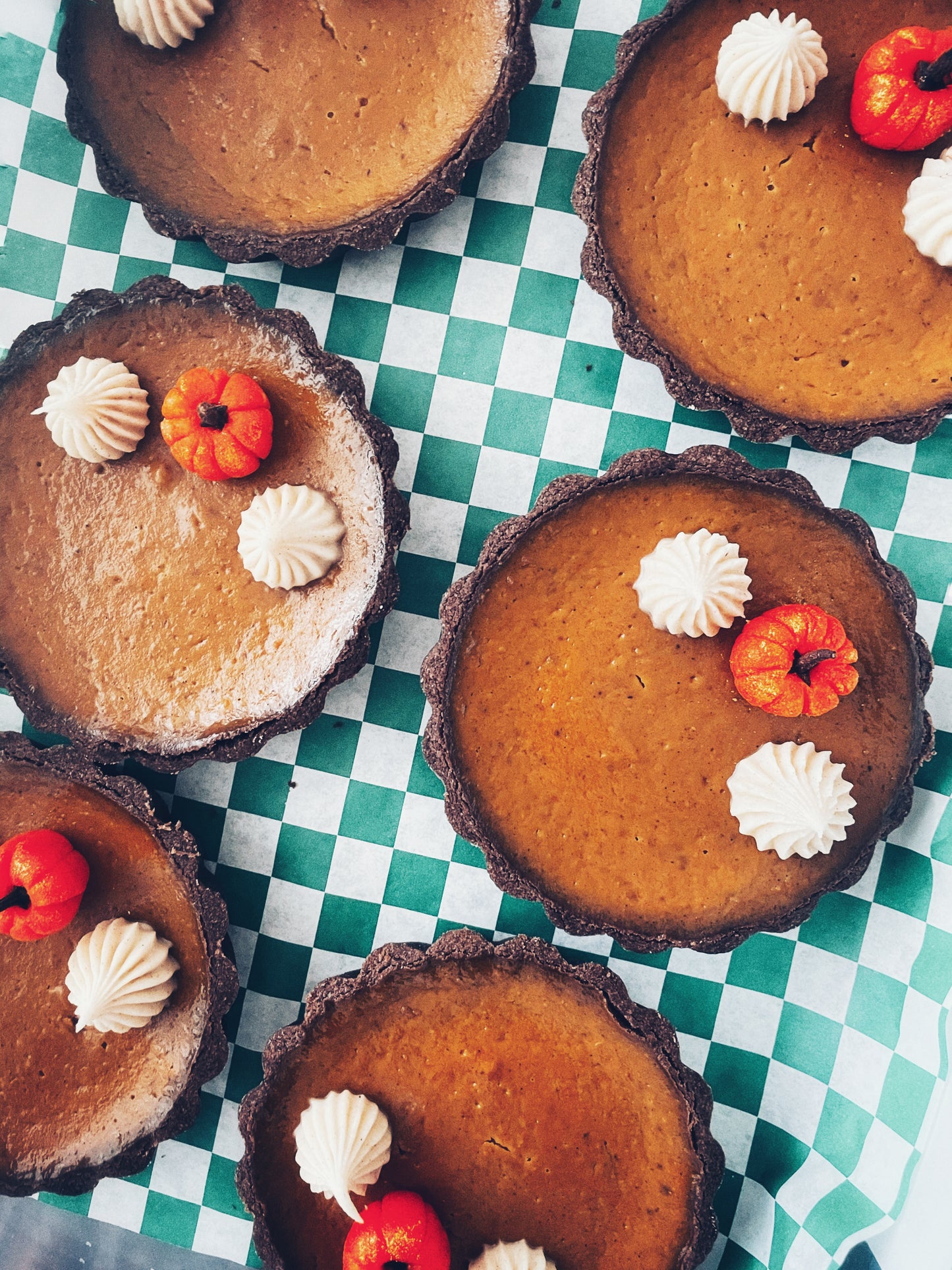 Pumpkin Chocolate Tart (4pcs 4", 9")